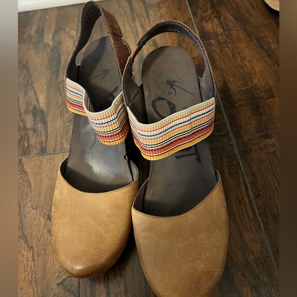 OTBT Wedges, size 9